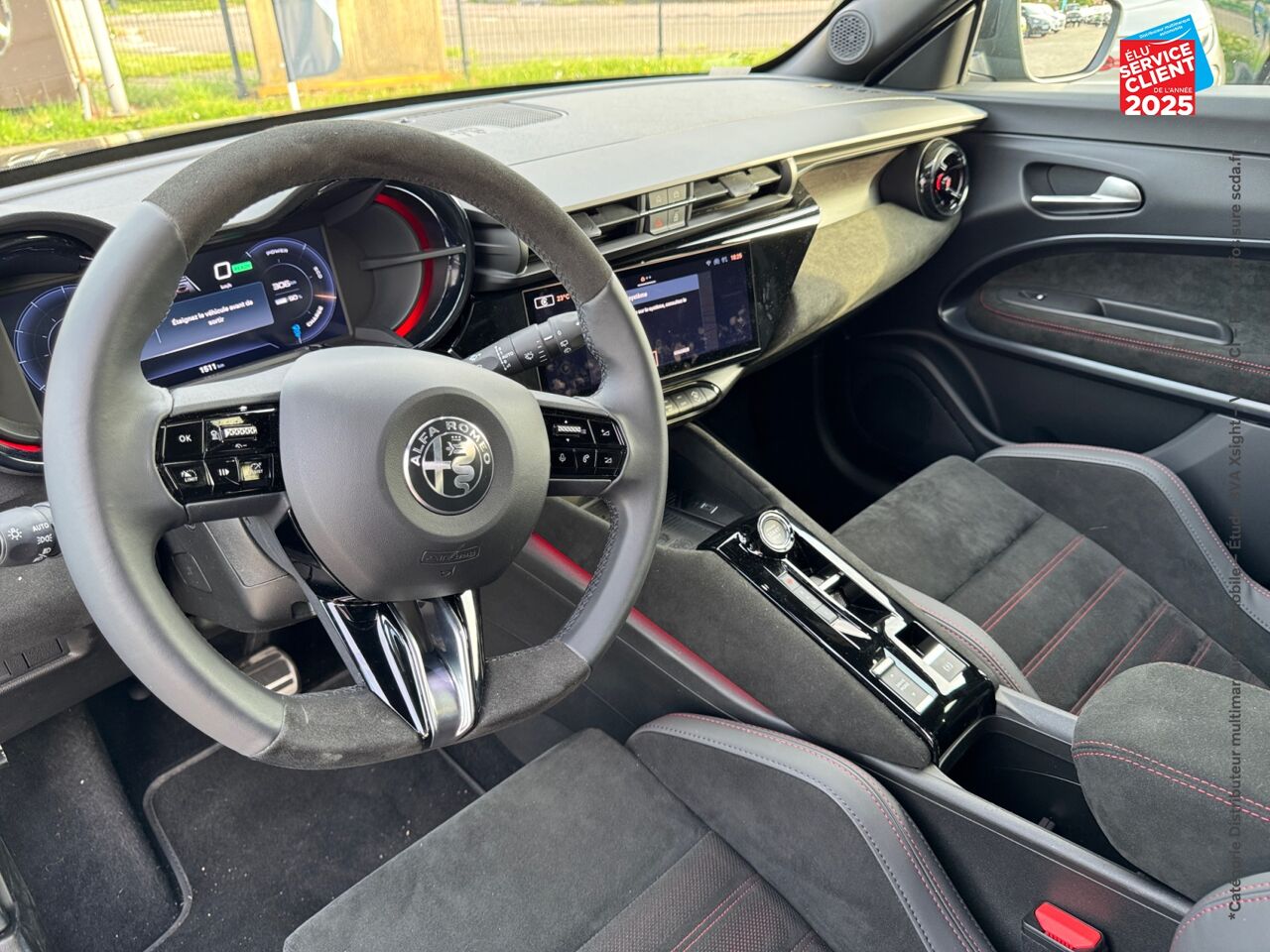 Véhicule neuf ALFA ROMEO JUNIOR ELETTRICA 280CH VELOCE chez Fiat Mulhouse