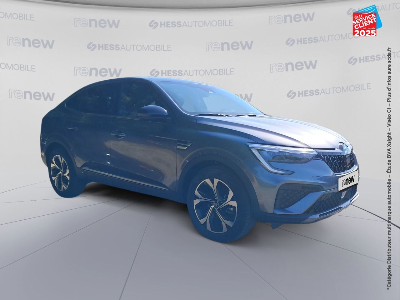 Véhicule d'occasion RENAULT ARKANA 1.6 E-TECH 145CH FULL HYBRID TECHNO -23 chez Peugeot Charleville