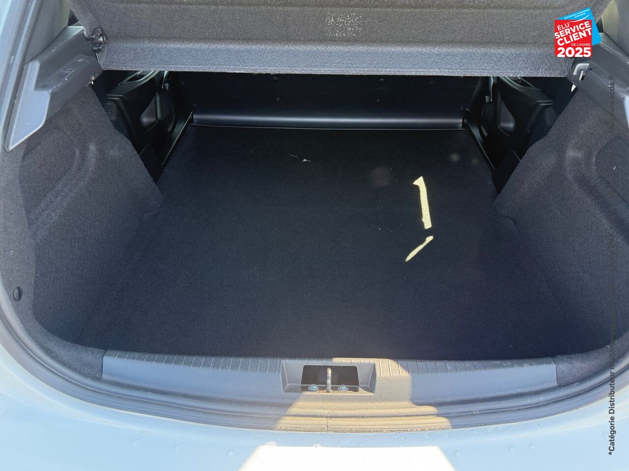Véhicule d'occasion PEUGEOT 208 AFFAIRE 1.5 BLUEHDI 100 PREMIUM chez Hyundai Epernay