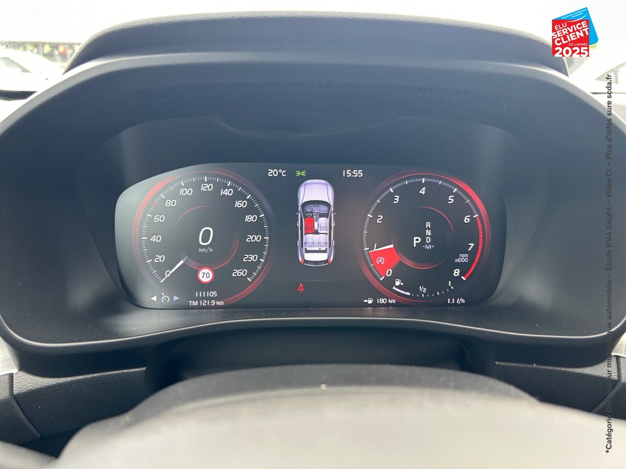 Véhicule d'occasion VOLVO XC40 T3 163CH MOMENTUM BUSINESS GEARTRONIC 8 chez BMW Pontarlier