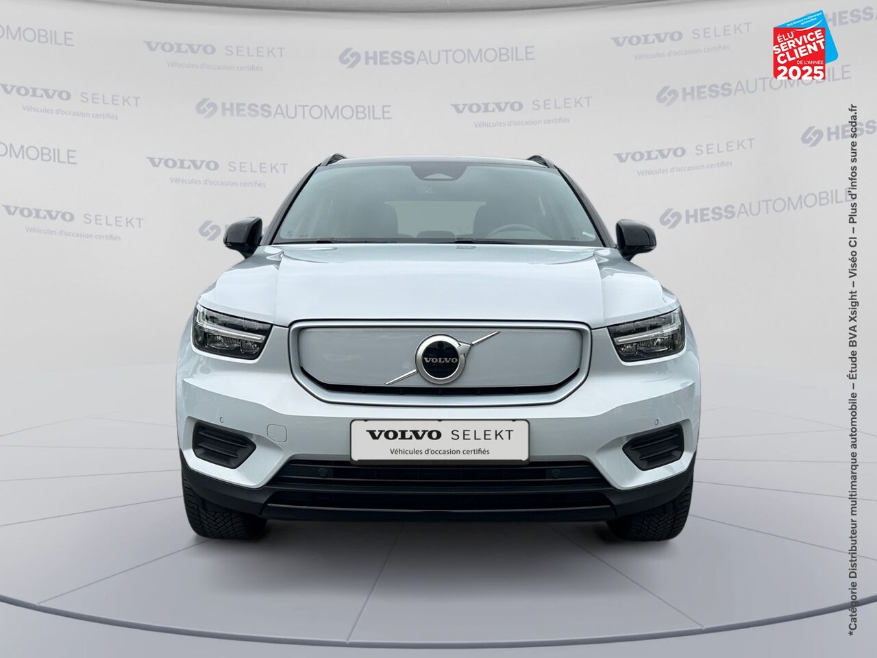 Véhicule d'occasion VOLVO XC40 RECHARGE TWIN AWD 408CH PLUS EDT SIEGE CHAUF VOLANT CHAUF CAMERA GPS chez Volvo Metz