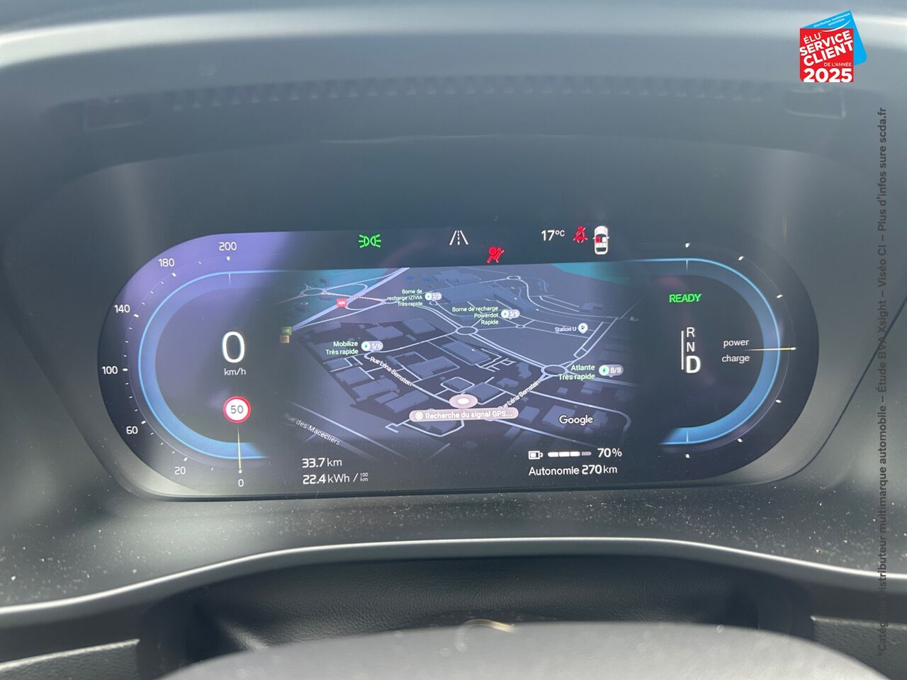 Véhicule d'occasion VOLVO XC40 RECHARGE TWIN AWD 408CH PLUS EDT SIEGE CHAUF VOLANT CHAUF CAMERA GPS chez Volvo Metz