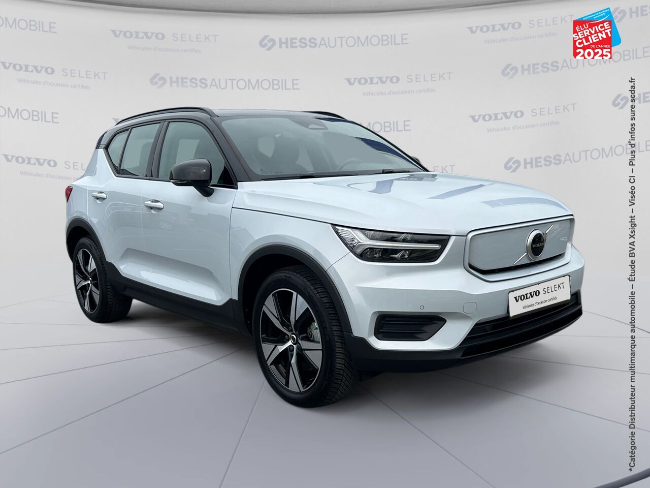 Véhicule d'occasion VOLVO XC40 RECHARGE TWIN AWD 408CH PLUS EDT SIEGE CHAUF VOLANT CHAUF CAMERA GPS chez Volvo Metz