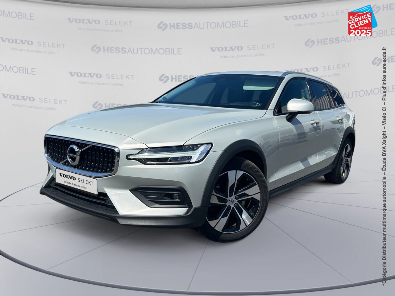 Véhicule d'occasion VOLVO V60 CROSS COUNTRY D4 AWD 190CH PRO GEARTRONIC chez BMW Belfort