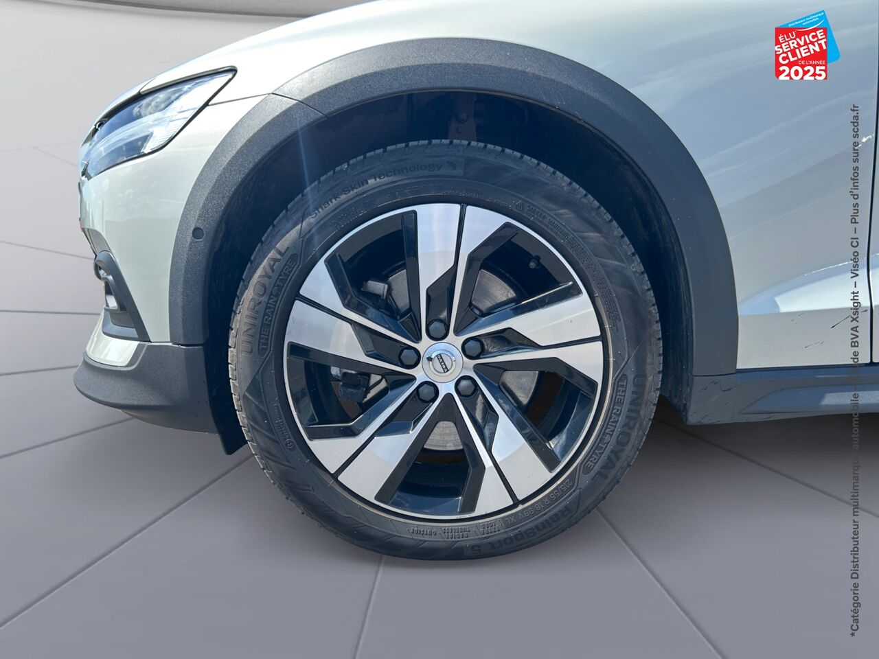 Véhicule d'occasion VOLVO V60 CROSS COUNTRY D4 AWD 190CH PRO GEARTRONIC chez BMW Belfort