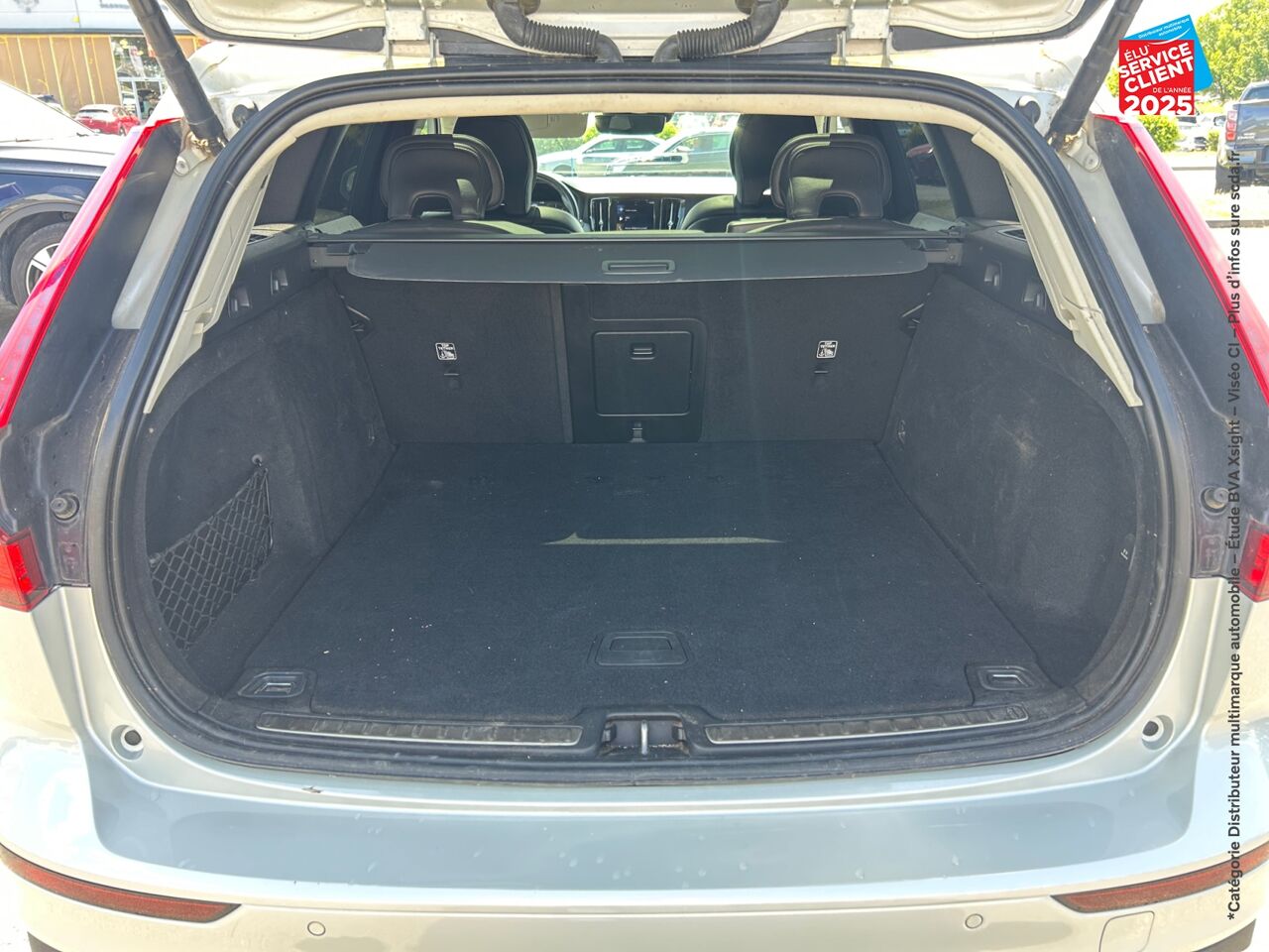 Véhicule d'occasion VOLVO V60 CROSS COUNTRY D4 AWD 190CH PRO GEARTRONIC chez BMW Belfort