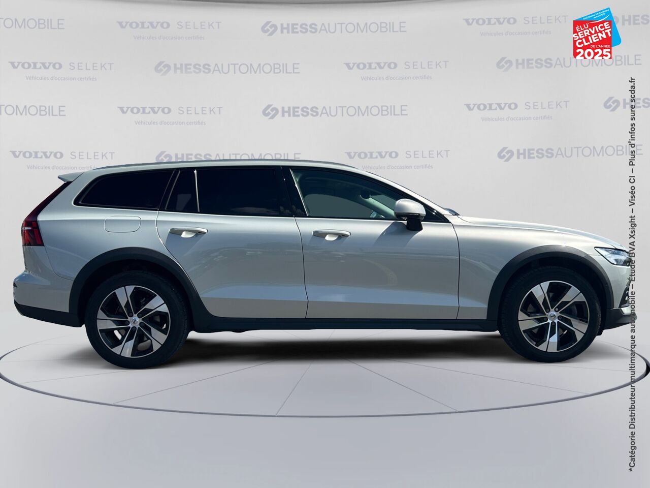 Véhicule d'occasion VOLVO V60 CROSS COUNTRY D4 AWD 190CH PRO GEARTRONIC chez BMW Belfort