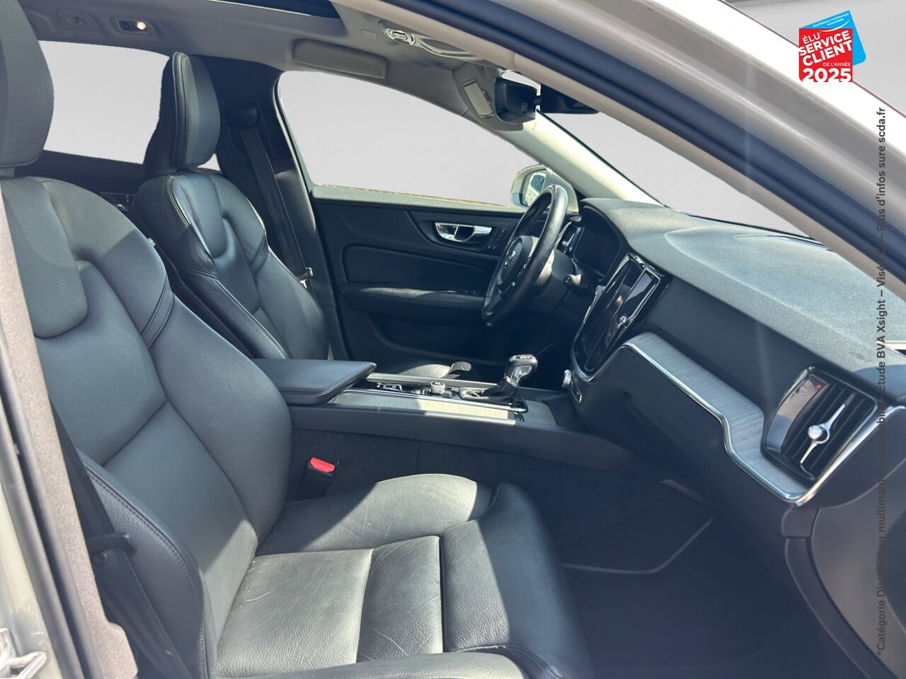 Véhicule d'occasion VOLVO V60 CROSS COUNTRY D4 AWD 190CH PRO GEARTRONIC chez BMW Belfort