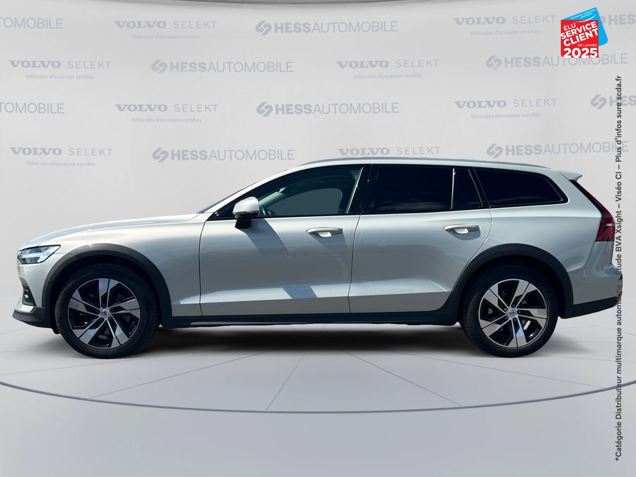 Véhicule d'occasion VOLVO V60 CROSS COUNTRY D4 AWD 190CH PRO GEARTRONIC chez BMW Belfort