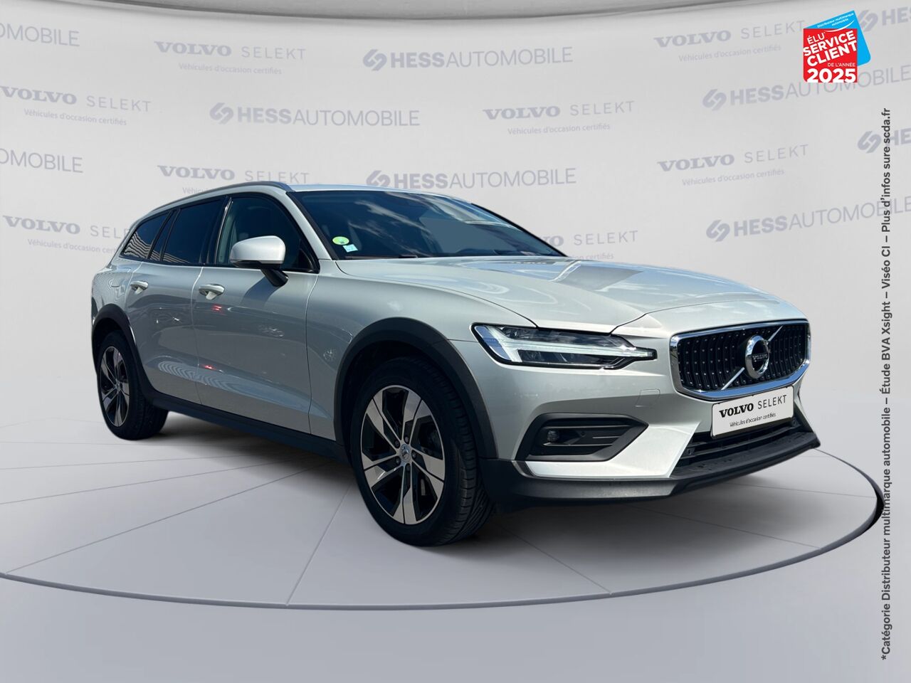 Véhicule d'occasion VOLVO V60 CROSS COUNTRY D4 AWD 190CH PRO GEARTRONIC chez BMW Belfort