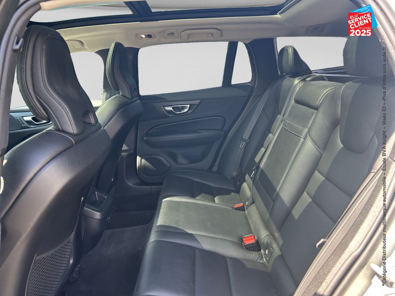Véhicule d'occasion VOLVO V60 CROSS COUNTRY D4 AWD 190CH PRO GEARTRONIC chez BMW Belfort