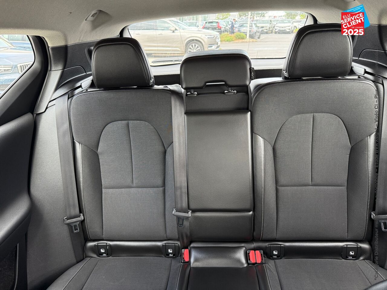 Véhicule d'occasion VOLVO XC40 D4 ADBLUE AWD 190CH MOMENTUM GEARTRONIC 8 GPS CAMERA chez Renault Saint-Louis