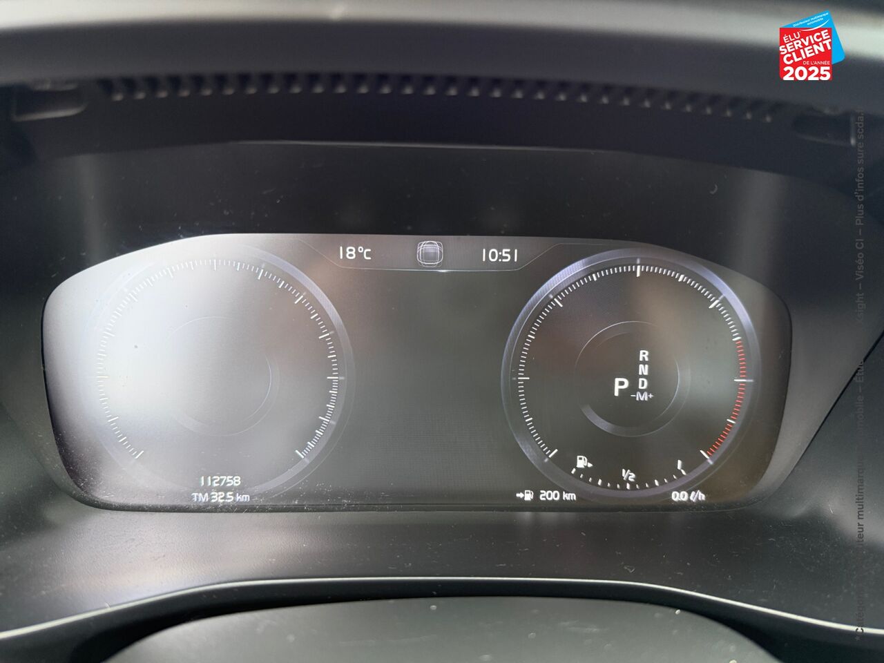 Véhicule d'occasion VOLVO XC40 D4 ADBLUE AWD 190CH MOMENTUM GEARTRONIC 8 GPS CAMERA chez Renault Saint-Louis
