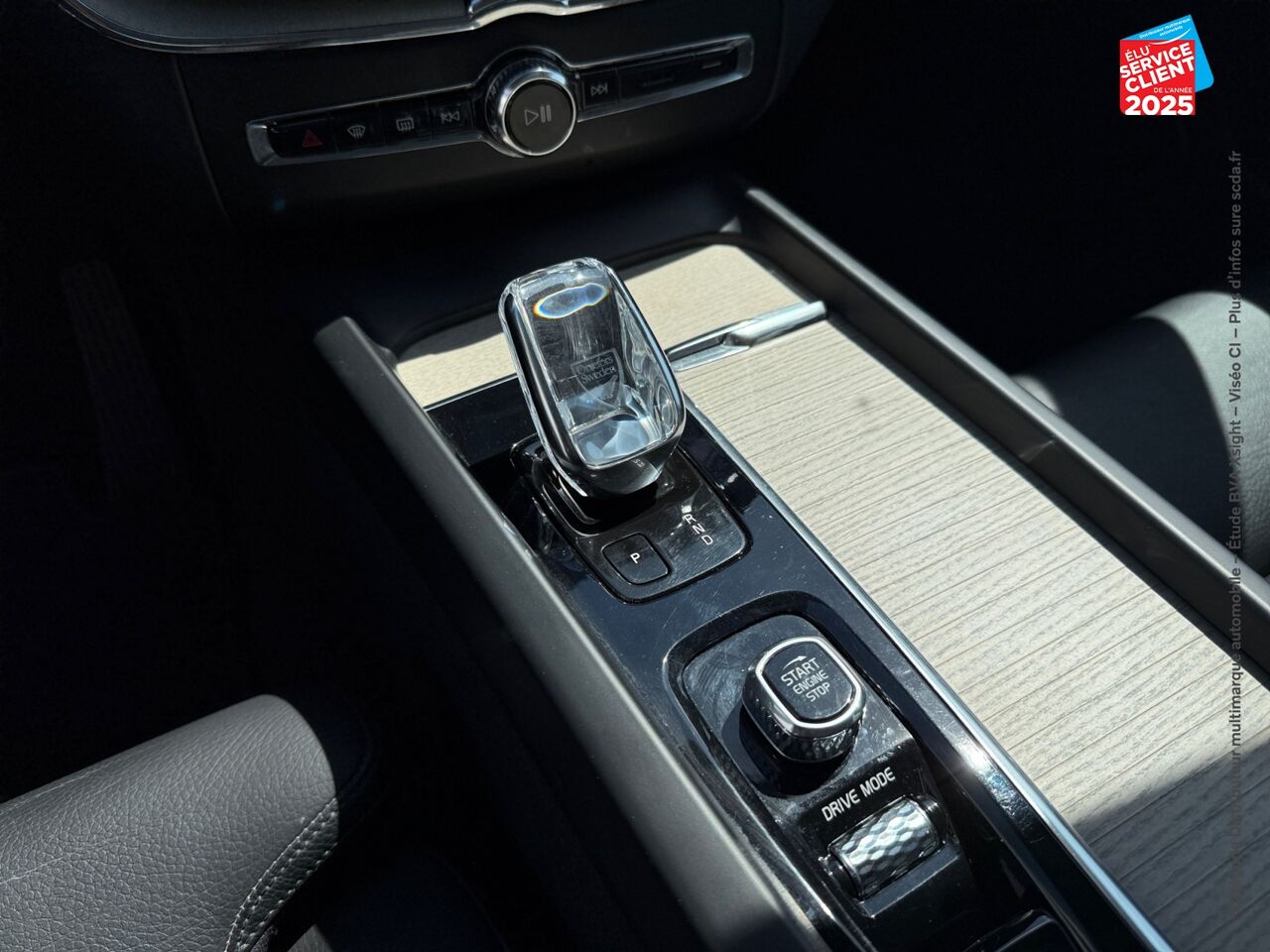 Véhicule d'occasion VOLVO XC60 T6 AWD 253 + 87CH INSCRIPTION LUXE GEARTRONIC chez Renault Saint-Louis