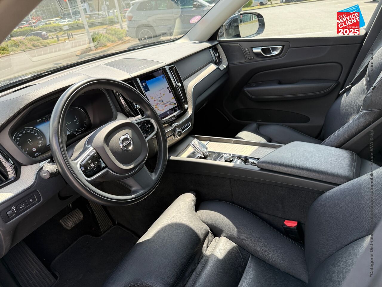 Véhicule d'occasion VOLVO XC60 T6 AWD 253 + 87CH INSCRIPTION LUXE GEARTRONIC chez Renault Saint-Louis