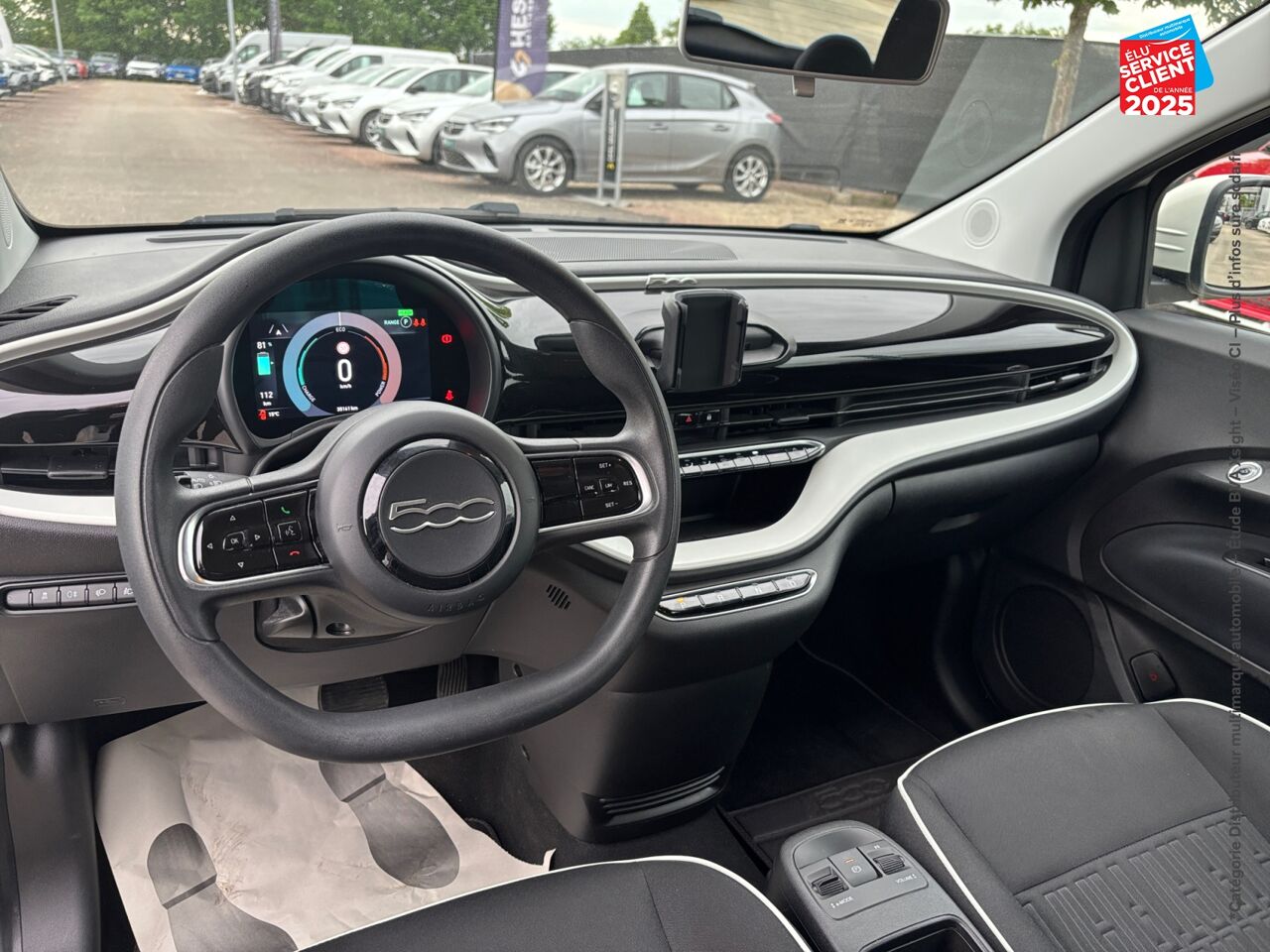 Véhicule d'occasion FIAT 500 E 95CH ACTION chez Nissan Belfort