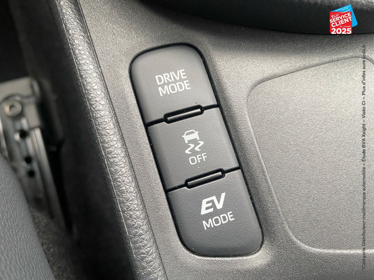 Véhicule d'occasion TOYOTA YARIS CROSS 116H GR SPORT MY22 chez Toyota Verdun