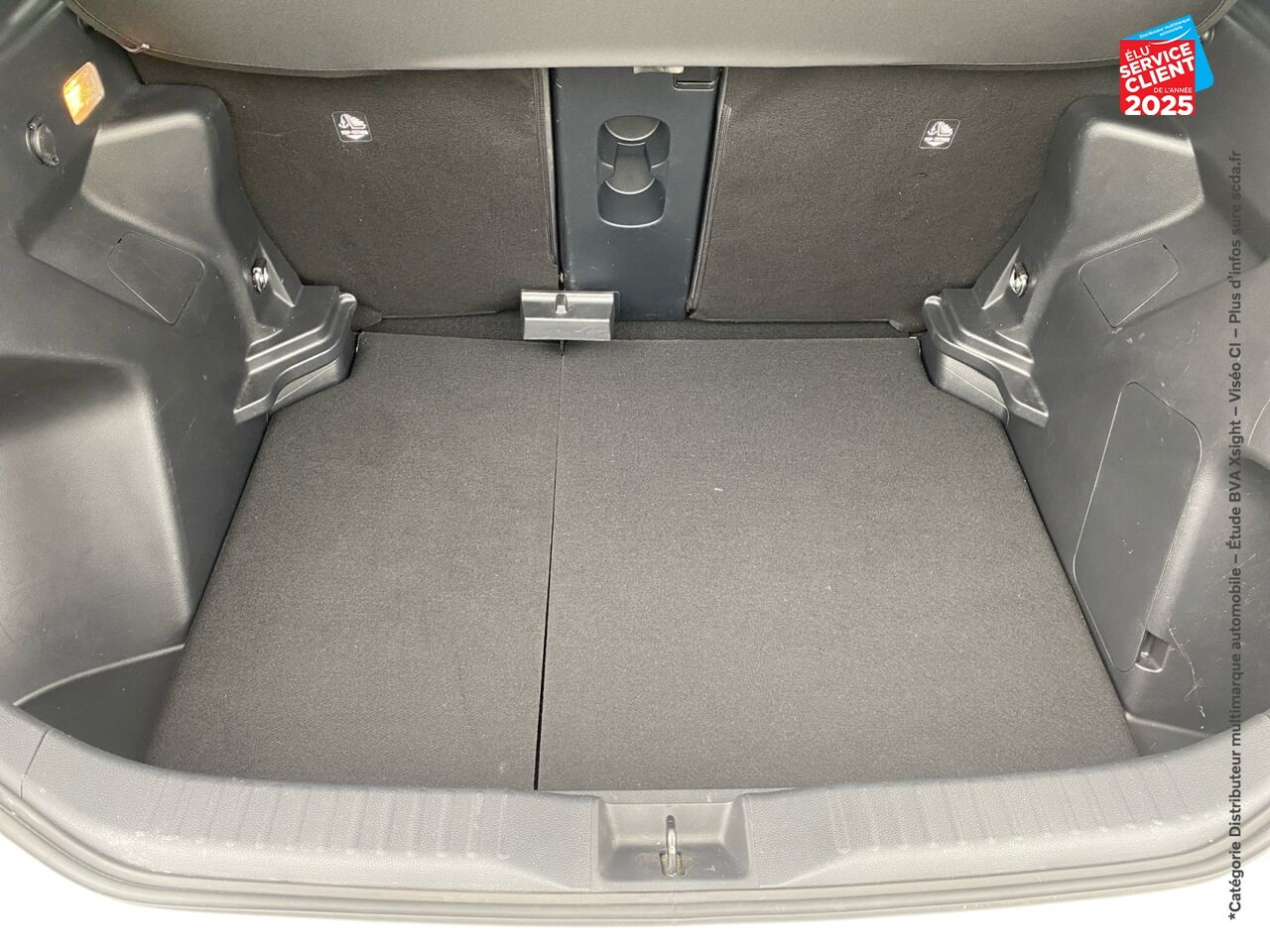 Véhicule d'occasion TOYOTA YARIS CROSS 116H GR SPORT MY22 chez Toyota Verdun