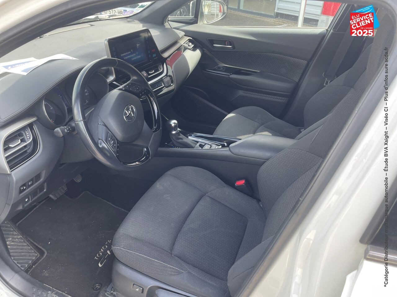 Véhicule d'occasion TOYOTA C-HR 122H EDITION 2WD E-CVT RC18 chez Toyota Saint Dizier