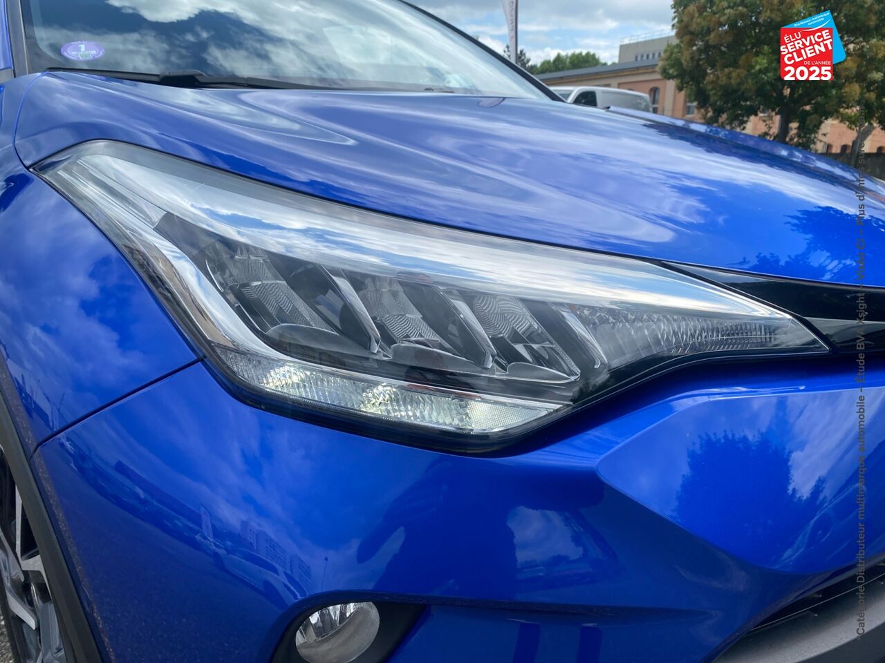 Véhicule d'occasion TOYOTA C-HR 122H EDITION 2WD E-CVT MY20 chez Renault Saint-Louis