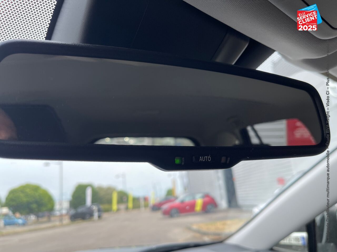 Véhicule d'occasion TOYOTA RAV4 2.5 HYBRIDE 222CH DYNAMIC AWD-I MY24 GPS CAMERA chez Toyota Thionville