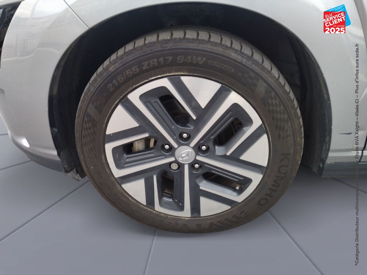 Véhicule d'occasion HYUNDAI KONA ELECTRIC 64KWH - 204CH CREATIVE SIEGES CHAUF CAMERA HUD chez Toyota Verdun