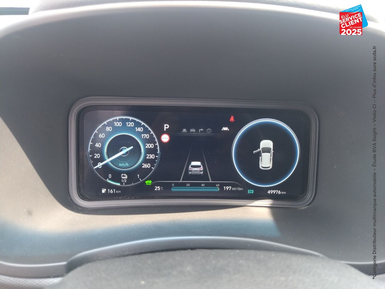 Véhicule d'occasion HYUNDAI KONA ELECTRIC 64KWH - 204CH CREATIVE SIEGES CHAUF CAMERA HUD chez Toyota Verdun
