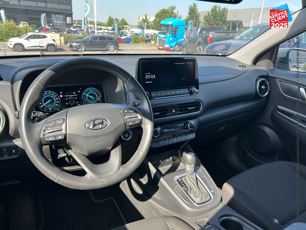 Véhicule d'occasion HYUNDAI KONA 1.6 GDI 141CH HYBRID EXECUTIVE DCT-6 CAMERA GPS HUD ATTELAGE chez Dacia Montbéliard