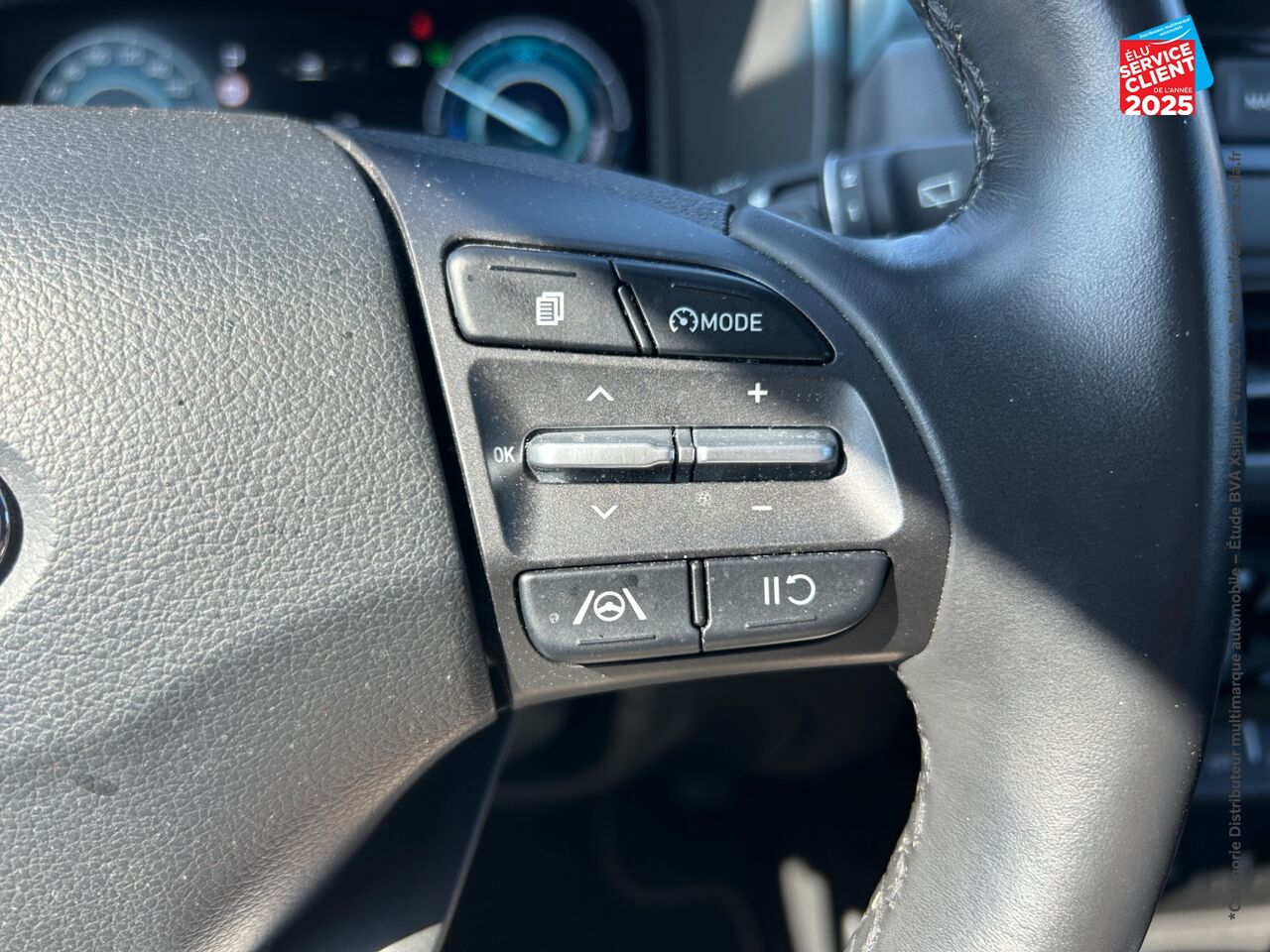 Véhicule d'occasion HYUNDAI KONA 1.6 GDI 141CH HYBRID EXECUTIVE DCT-6 CAMERA GPS HUD ATTELAGE chez Dacia Montbéliard