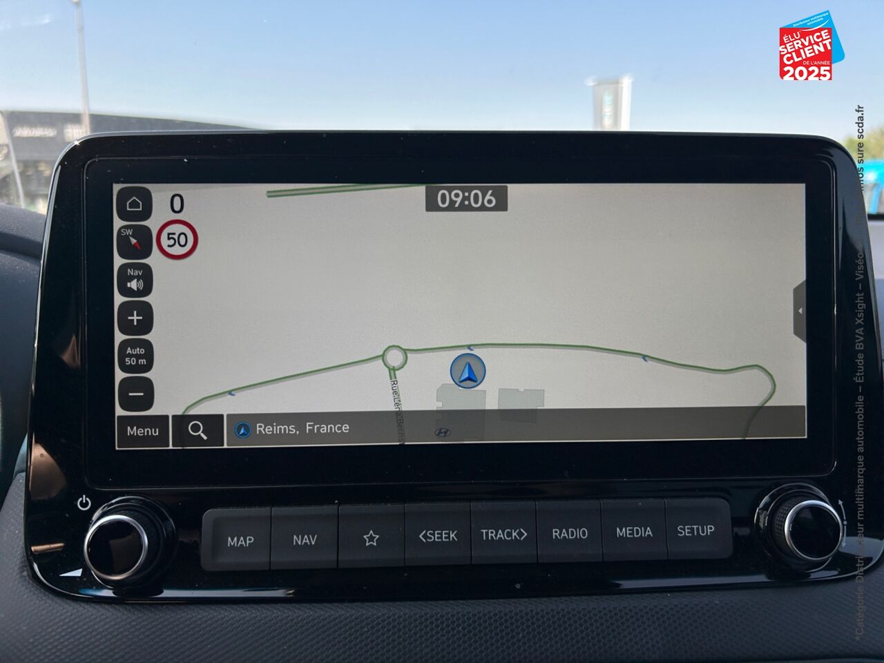 Véhicule d'occasion HYUNDAI KONA 1.6 GDI 141CH HYBRID EXECUTIVE DCT-6 CAMERA GPS HUD ATTELAGE chez Dacia Montbéliard