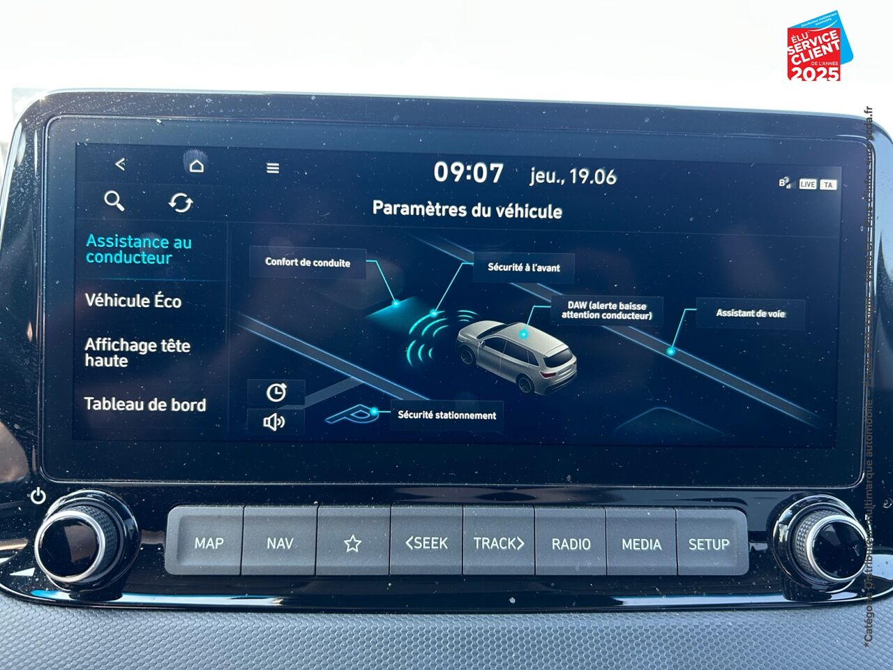 Véhicule d'occasion HYUNDAI KONA 1.6 GDI 141CH HYBRID EXECUTIVE DCT-6 CAMERA GPS HUD ATTELAGE chez Dacia Montbéliard