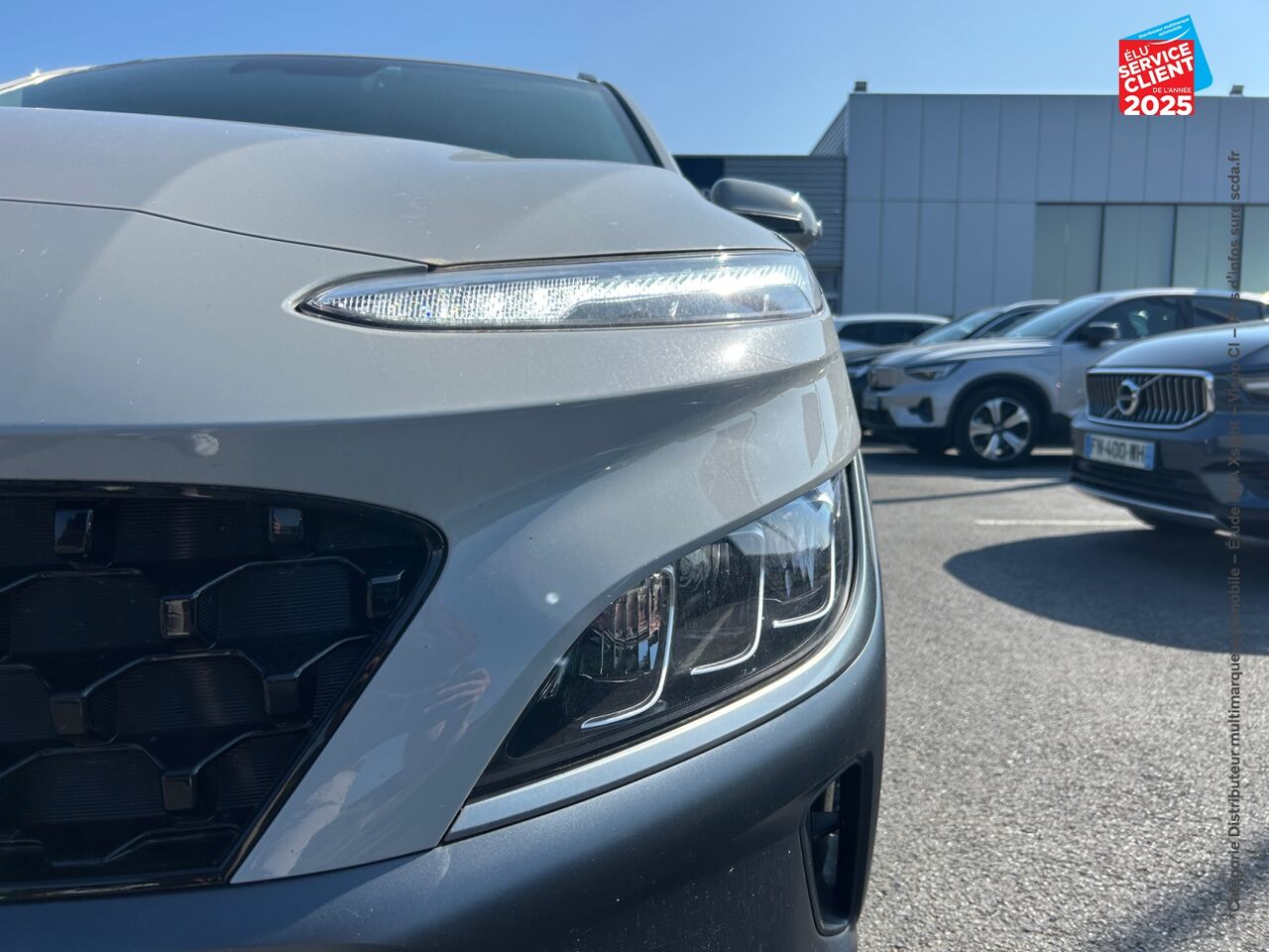 Véhicule d'occasion HYUNDAI KONA 1.6 GDI 141CH HYBRID EXECUTIVE DCT-6 CAMERA GPS HUD ATTELAGE chez Dacia Montbéliard
