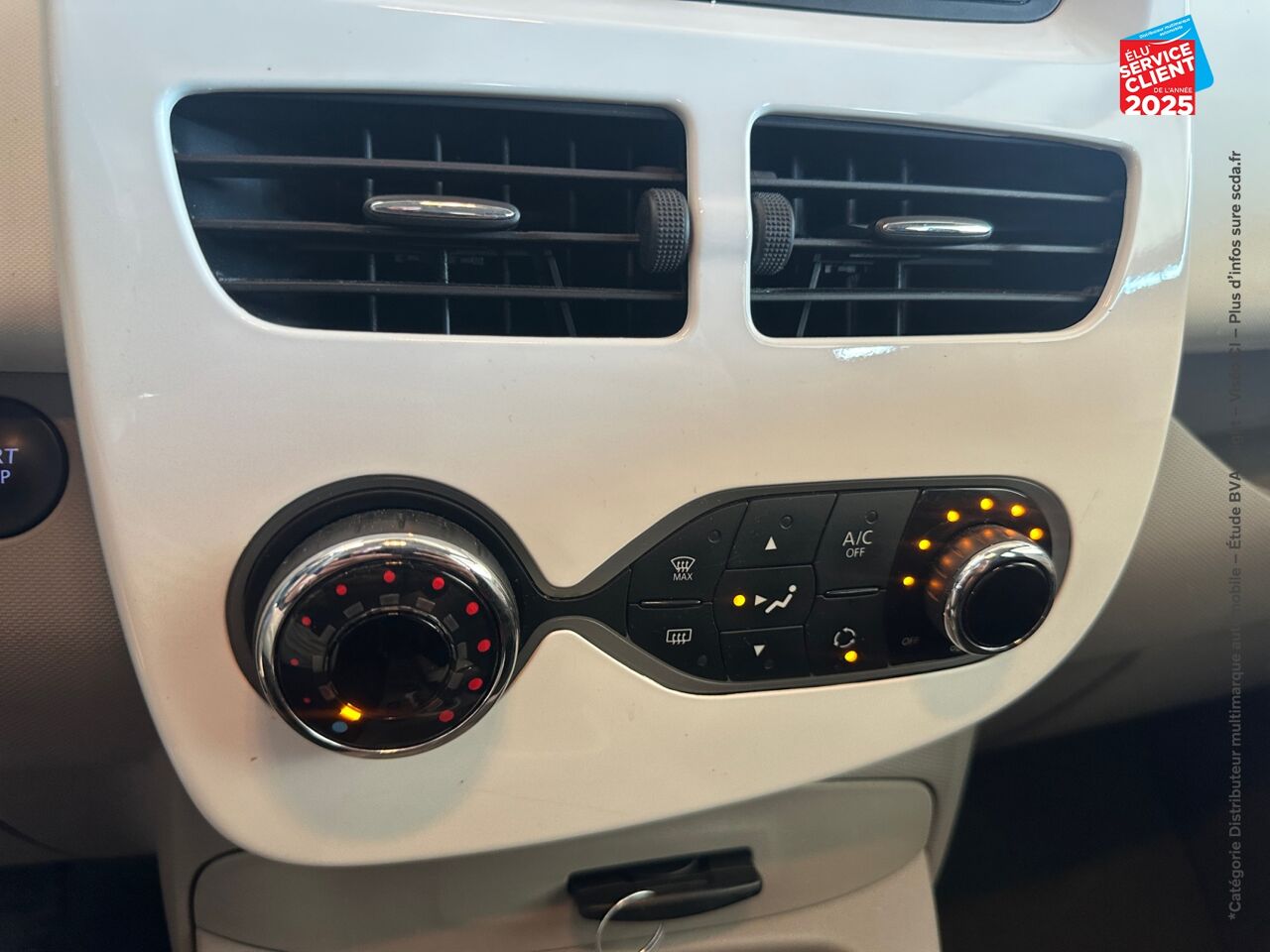 Véhicule d'occasion RENAULT ZOE LIFE CHARGE NORMALE R90 MY19 chez Renault Colmar