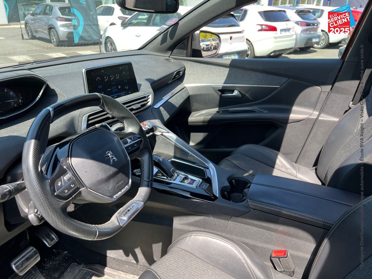 Véhicule d'occasion PEUGEOT 3008 1.6 THP 165CH GT LINE S/S EAT6 TOUVRANT CAMERA CARPLAY chez Fiat Besançon