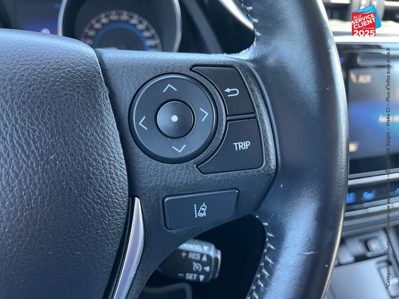 Véhicule d'occasion TOYOTA AURIS HSD 136H DYNAMIC CAMERA chez Toyota Saint Dizier