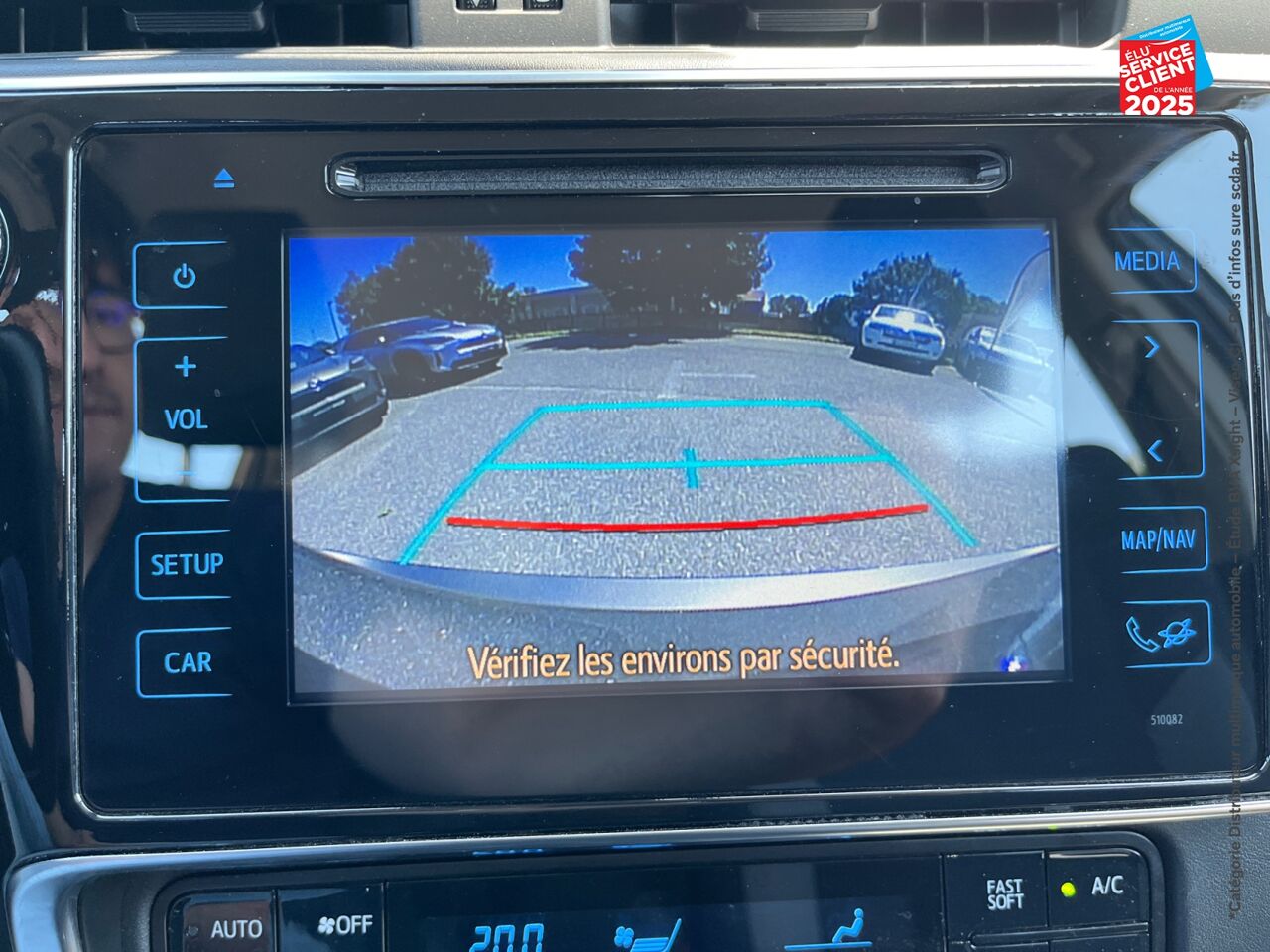 Véhicule d'occasion TOYOTA AURIS HSD 136H DYNAMIC CAMERA chez Toyota Saint Dizier