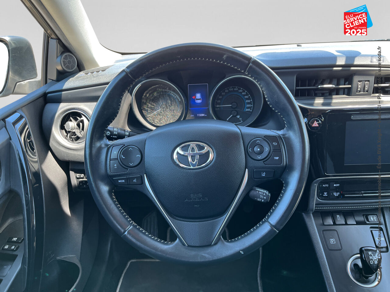 Véhicule d'occasion TOYOTA AURIS HSD 136H DYNAMIC CAMERA chez Toyota Saint Dizier