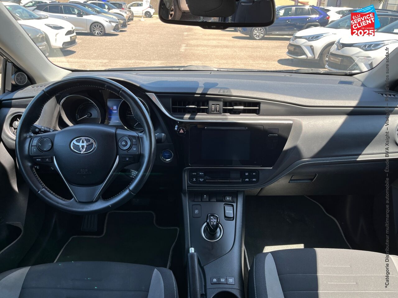 Véhicule d'occasion TOYOTA AURIS HSD 136H DYNAMIC CAMERA chez Toyota Saint Dizier