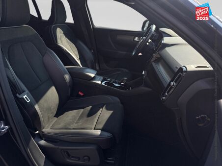VOLVO XC40 D4 ADBLUE AWD...