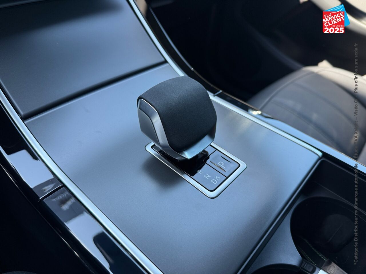 Véhicule d'occasion LAND-ROVER RANGE ROVER EVOQUE 1.5 P270E PHEV 269CH DYNAMIC SE chez Renault Montbéliard