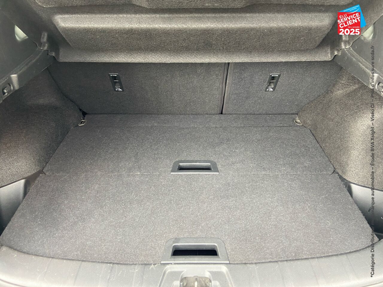 Véhicule d'occasion NISSAN QASHQAI 1.5 DCI 115CH N-CONNECTA 2019 chez Renault Saint-Louis