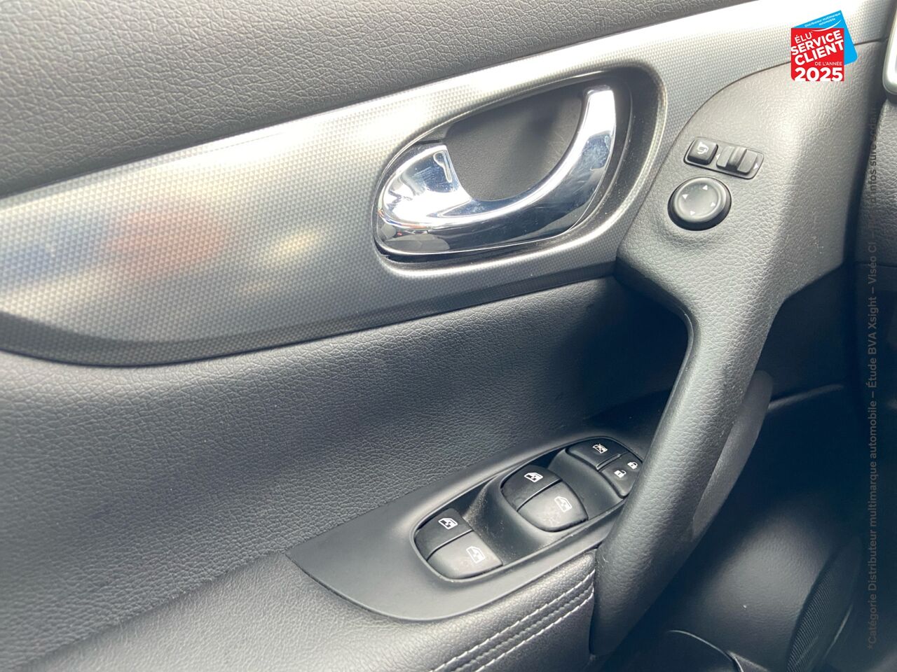 Véhicule d'occasion NISSAN QASHQAI 1.5 DCI 115CH N-CONNECTA 2019 chez Renault Saint-Louis
