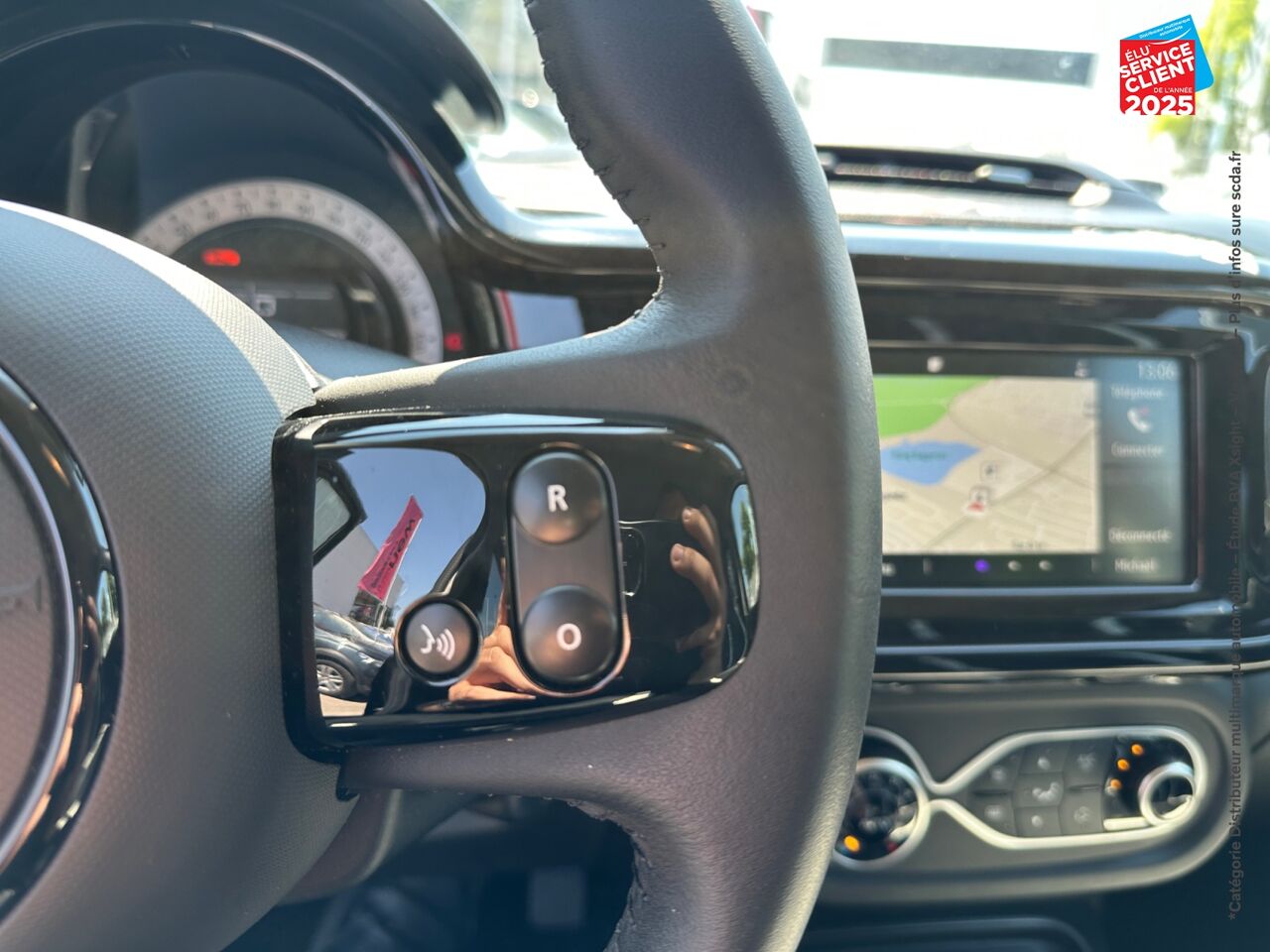 Véhicule d'occasion RENAULT TWINGO E-TECH ELECTRIC URBAN NIGHT R80 ACHAT INTEGRAL - 21MY GPS chez Opel Verdun
