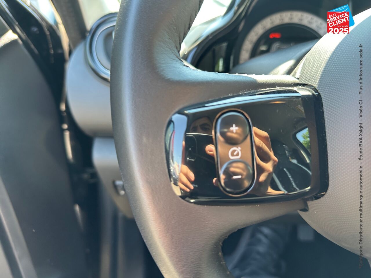 Véhicule d'occasion RENAULT TWINGO E-TECH ELECTRIC URBAN NIGHT R80 ACHAT INTEGRAL - 21MY GPS chez Opel Verdun