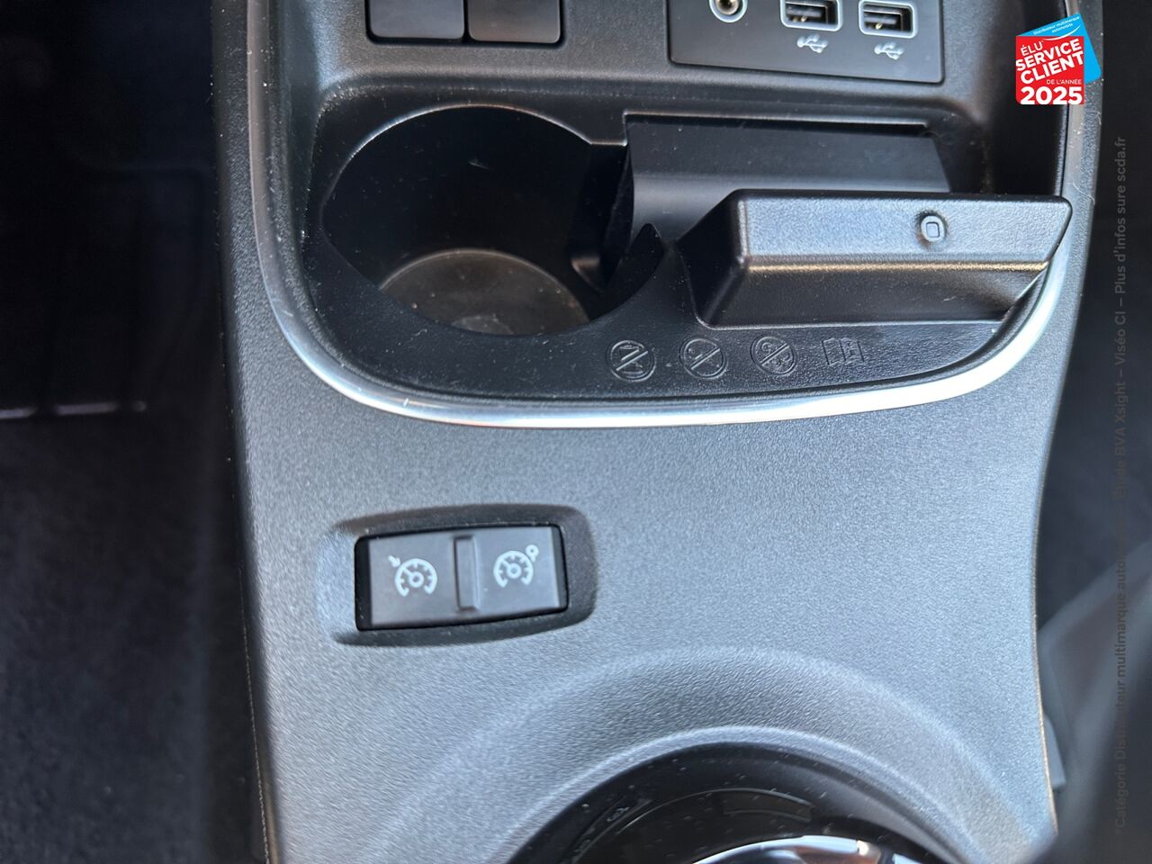 Véhicule d'occasion RENAULT TWINGO E-TECH ELECTRIC URBAN NIGHT R80 ACHAT INTEGRAL - 21MY GPS chez Opel Verdun