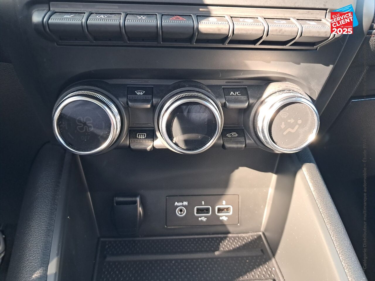 Véhicule d'occasion RENAULT CAPTUR 1.3 TCE 140CH FAP INITIALE PARIS EDC -21B chez Renault Colmar