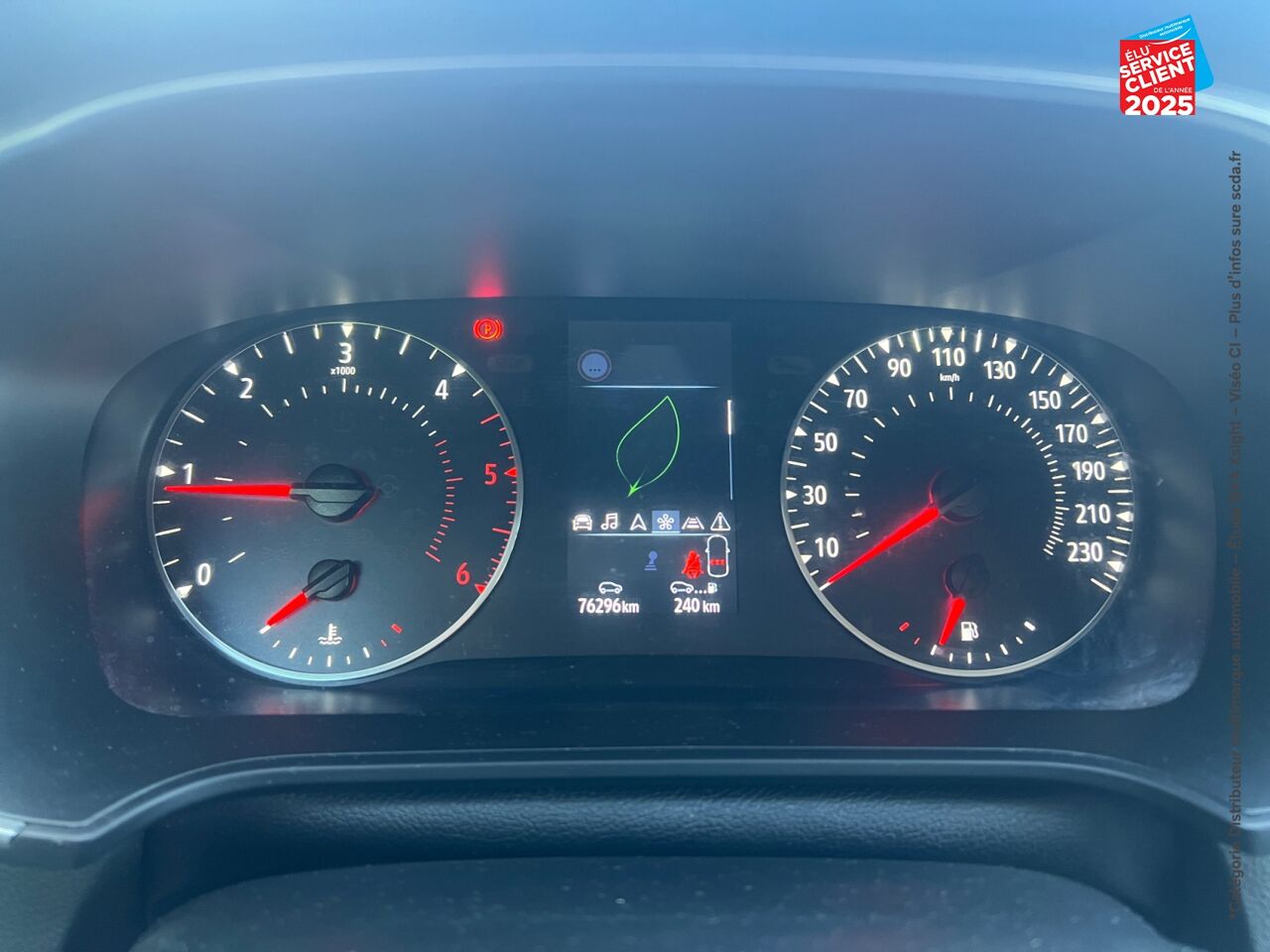 Véhicule d'occasion RENAULT MEGANE ESTATE 1.5 BLUE DCI 115CH INTENS RADAR AV/AR GPS chez Renault Saint-Louis