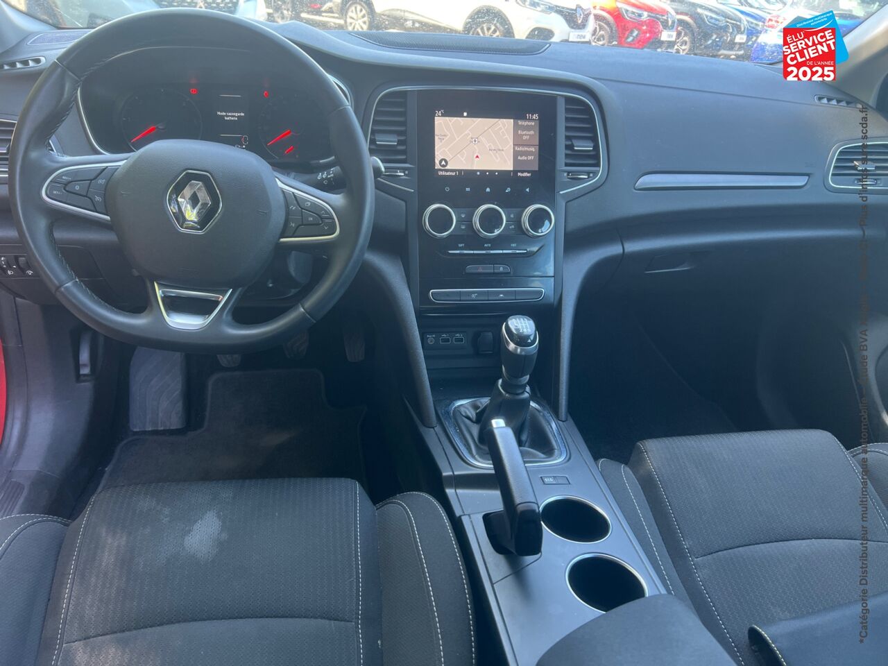 Véhicule d'occasion RENAULT MEGANE ESTATE 1.5 BLUE DCI 115CH INTENS RADAR AV/AR GPS chez Renault Saint-Louis