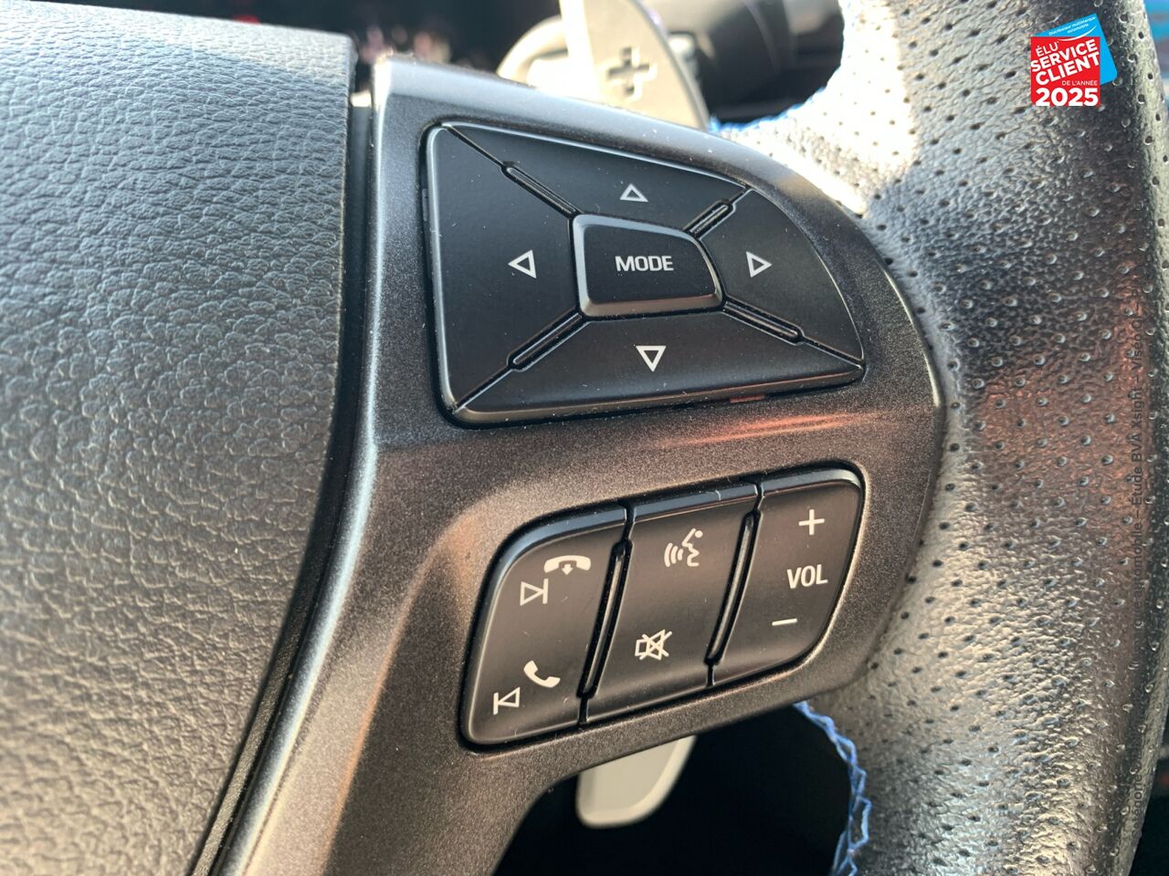 Véhicule d'occasion FORD RANGER 2.0 TDCI 213CH DOUBLE CABINE RAPTOR BVA10 SIEGES CHAUF CAMERA ATTELAGE chez Toyota Thionville