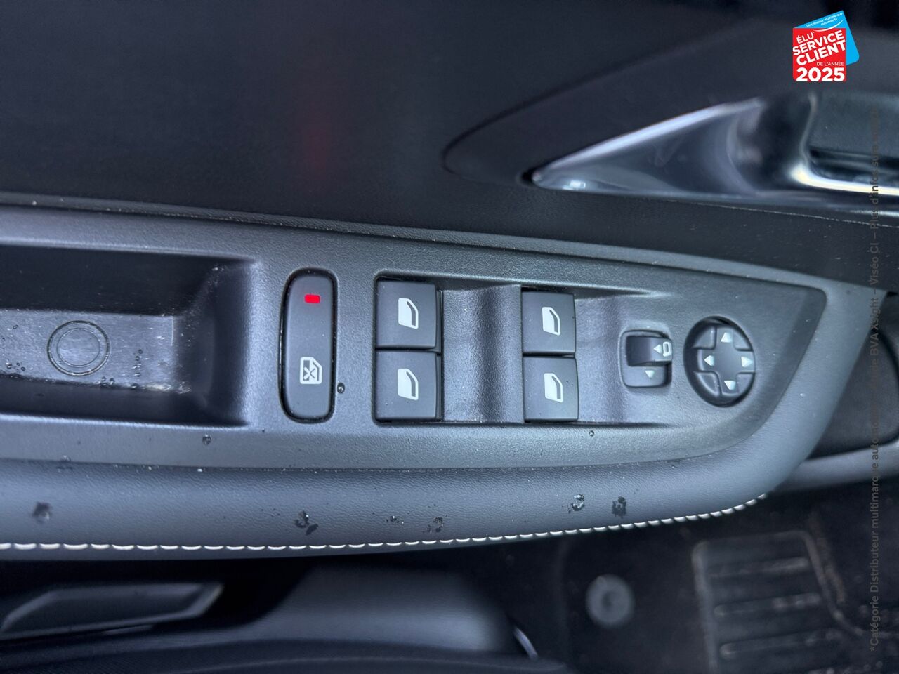 Véhicule d'occasion PEUGEOT 208 E-208 136CH STYLE chez Renault Saint-Louis